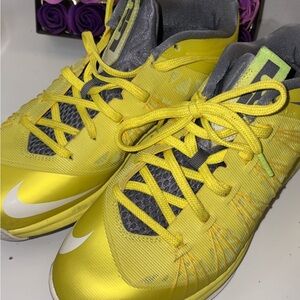 Nike Air Max LeBron X Low Sonic Yellow